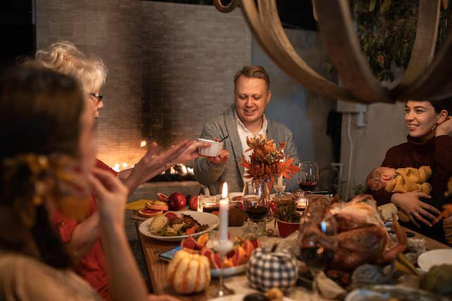 Follow these helpful home tips to keep your family and guests safe this Thanksgiving and throughout the holiday season.
